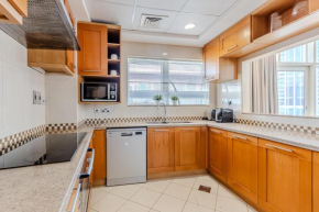 Spacious 3BDR Apartment in Marina with Office